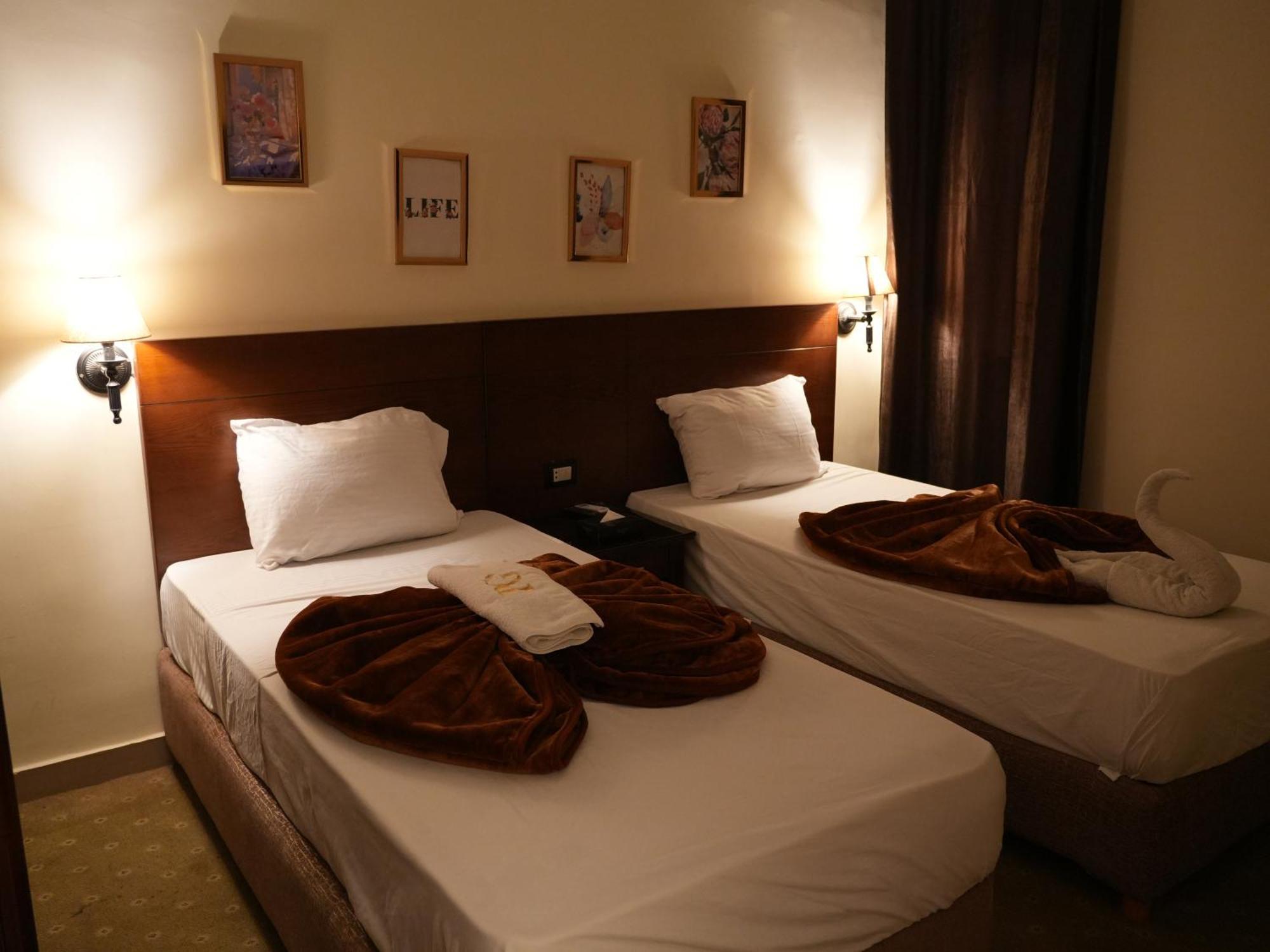Montana Hotel Kair Zewnętrze zdjęcie