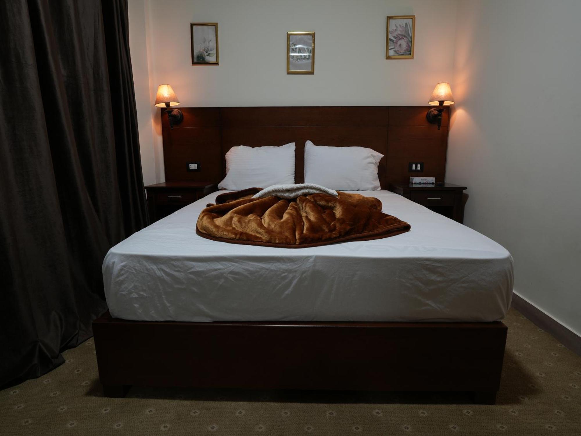Montana Hotel Kair Zewnętrze zdjęcie