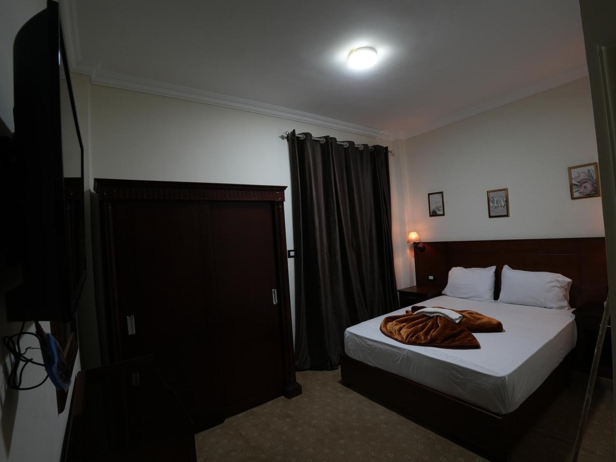 Montana Hotel Kair Zewnętrze zdjęcie